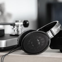Load image into Gallery viewer, HD 650 Open Back Over Ear Wired Audiophile Headphones