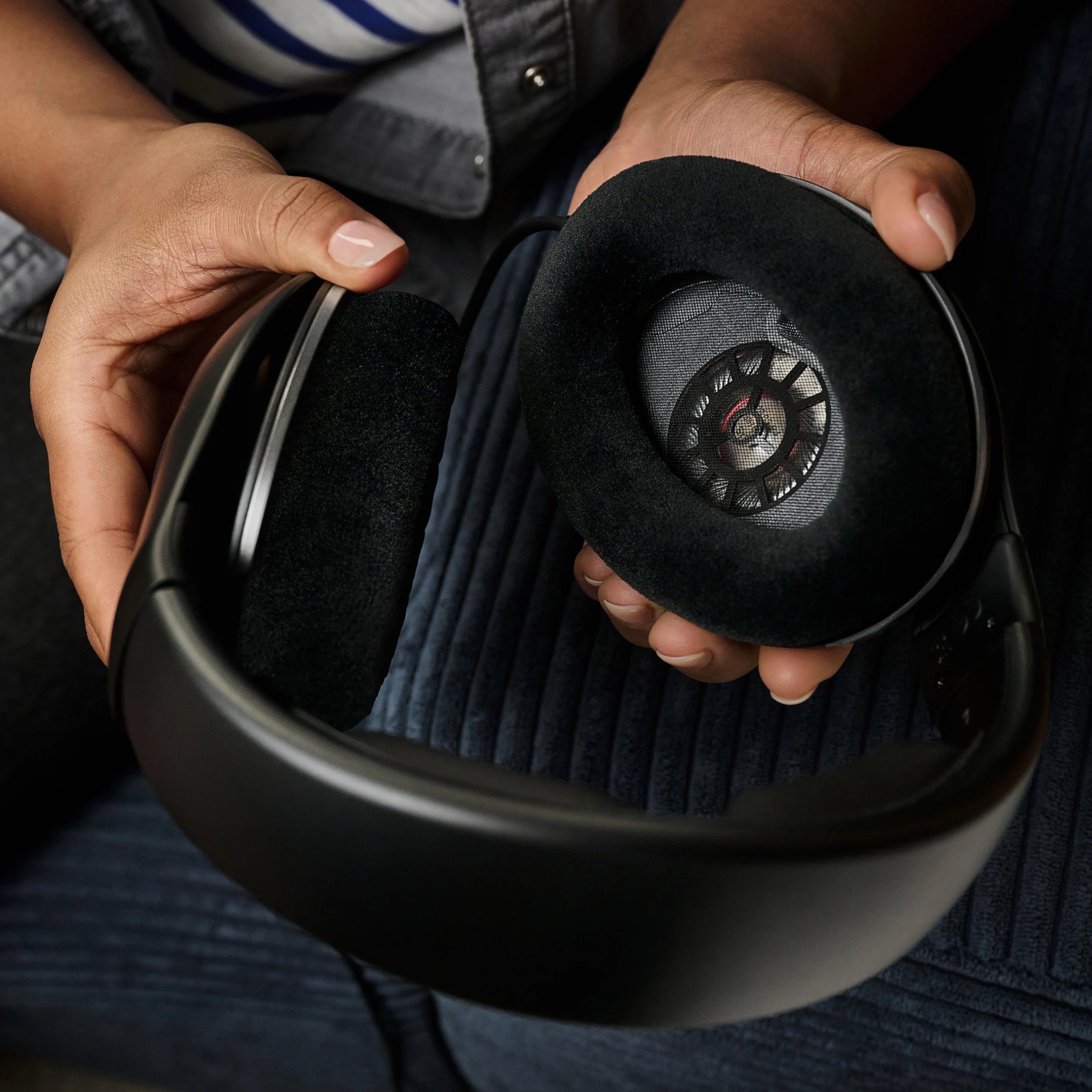 HD 550 Open Back Over Ear Wired Audiophile Headphones