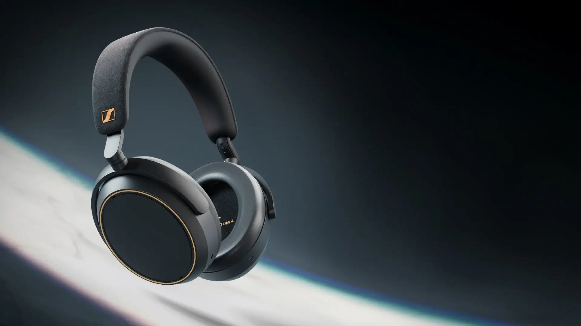  MOMENTUM 4 Wireless Special Edition Copper Headphones Desktop