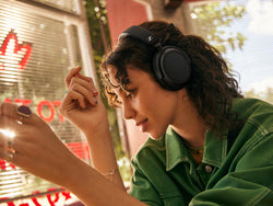 ACCENTUM Plus Bluetooth Over Ear Headphones